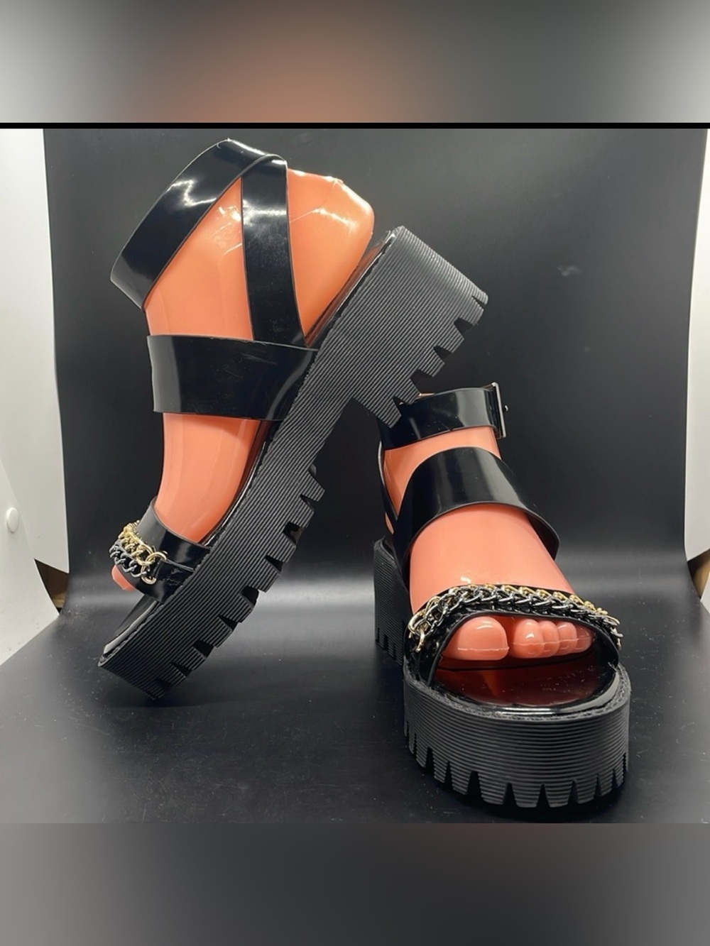 Shiny Black double Chain Platform strappy Sandals Size 6.5